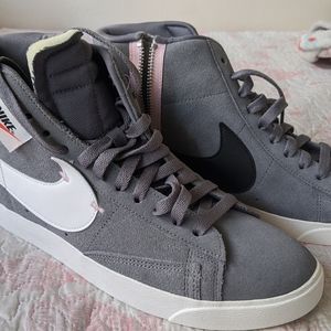 Nike Blazer Mid Rebel Cool Grey